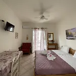 Lejlighedshotel Gelly's 3*
