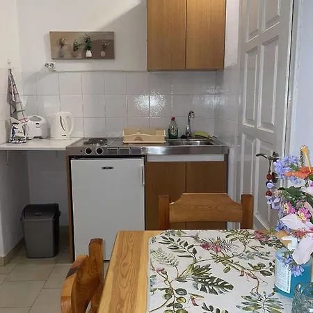 Aparthotel Gelly's 3*